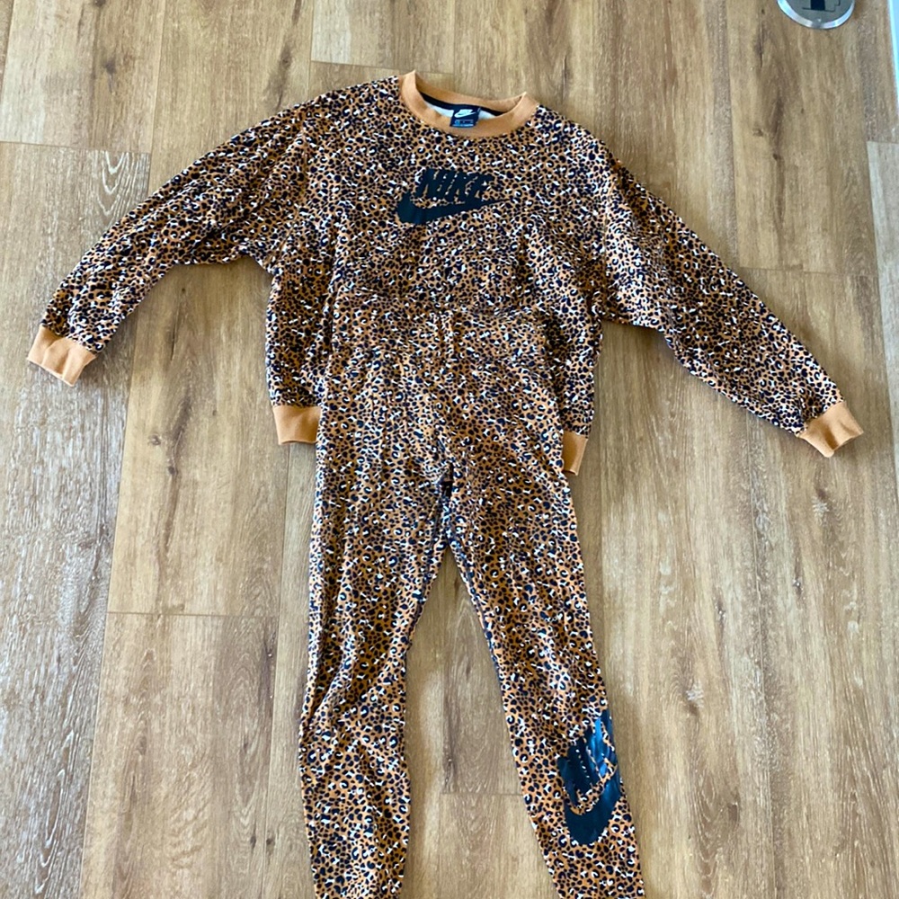 Leopard Print Matching Nike Set - image 1